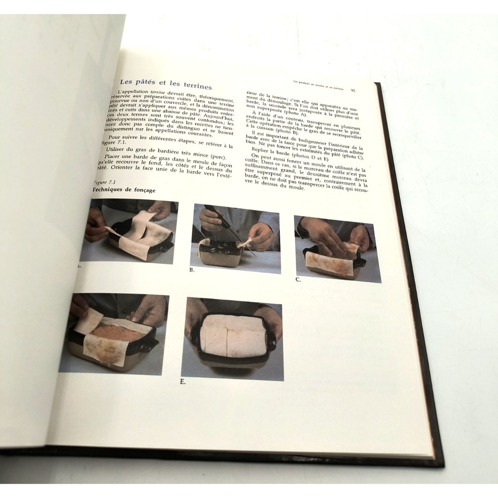 Prima Fantasy Roleplaying Gamer's Bible Book OS Black Good 2nd Edition RPG Guide - Picture 6 of 6
